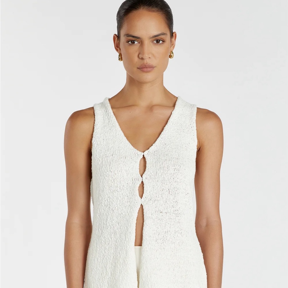 BNWT Dion Off White Boucle Vest